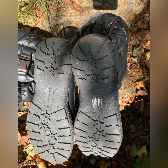 Weatherproof Black Quilted All Weather Footwear/Faux Fur Size 8 - Picture 9 of 10